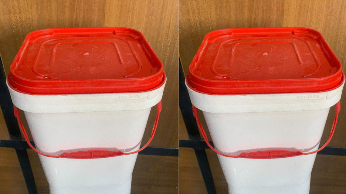 High-quality square plastic bucket