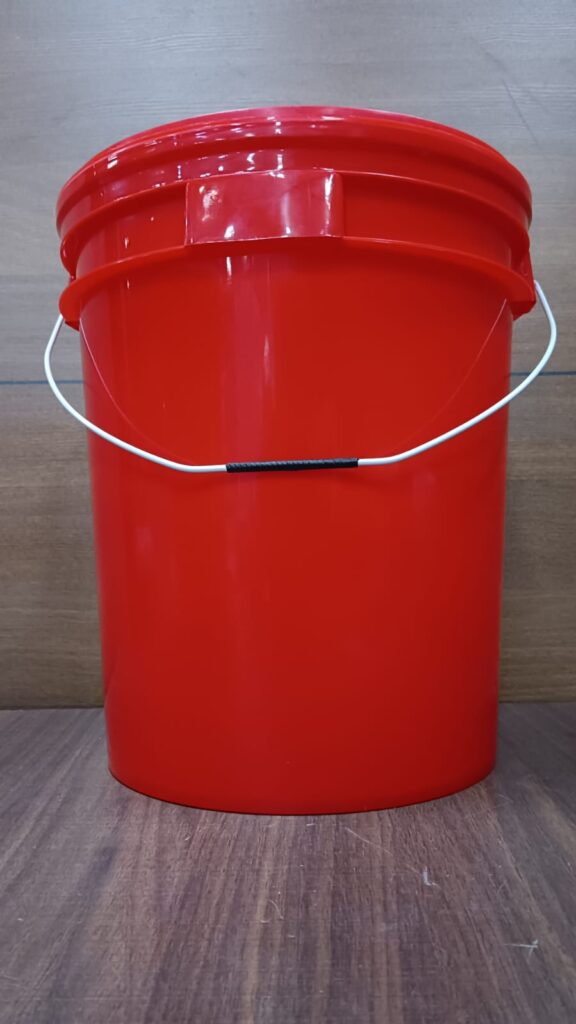 Red 10 Kg Plastic Bucket
